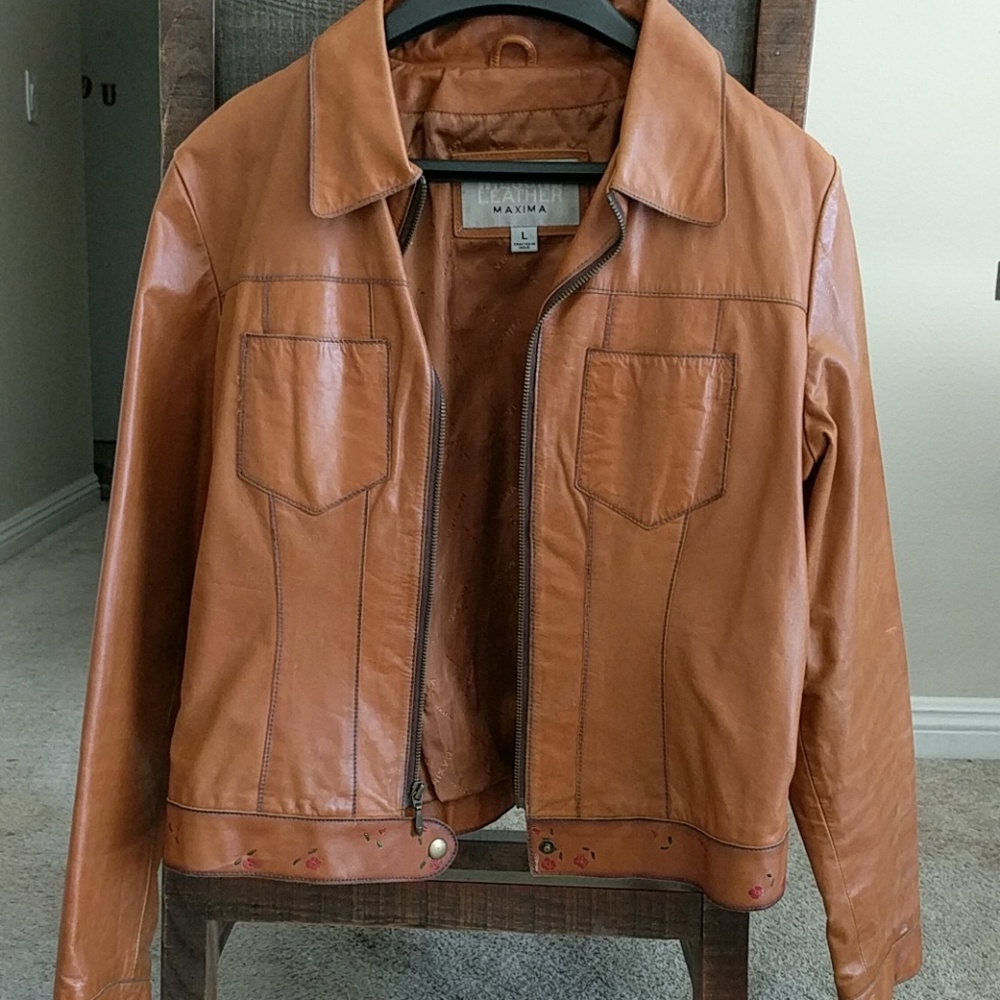 Beautiful 💯 Leather Jacket